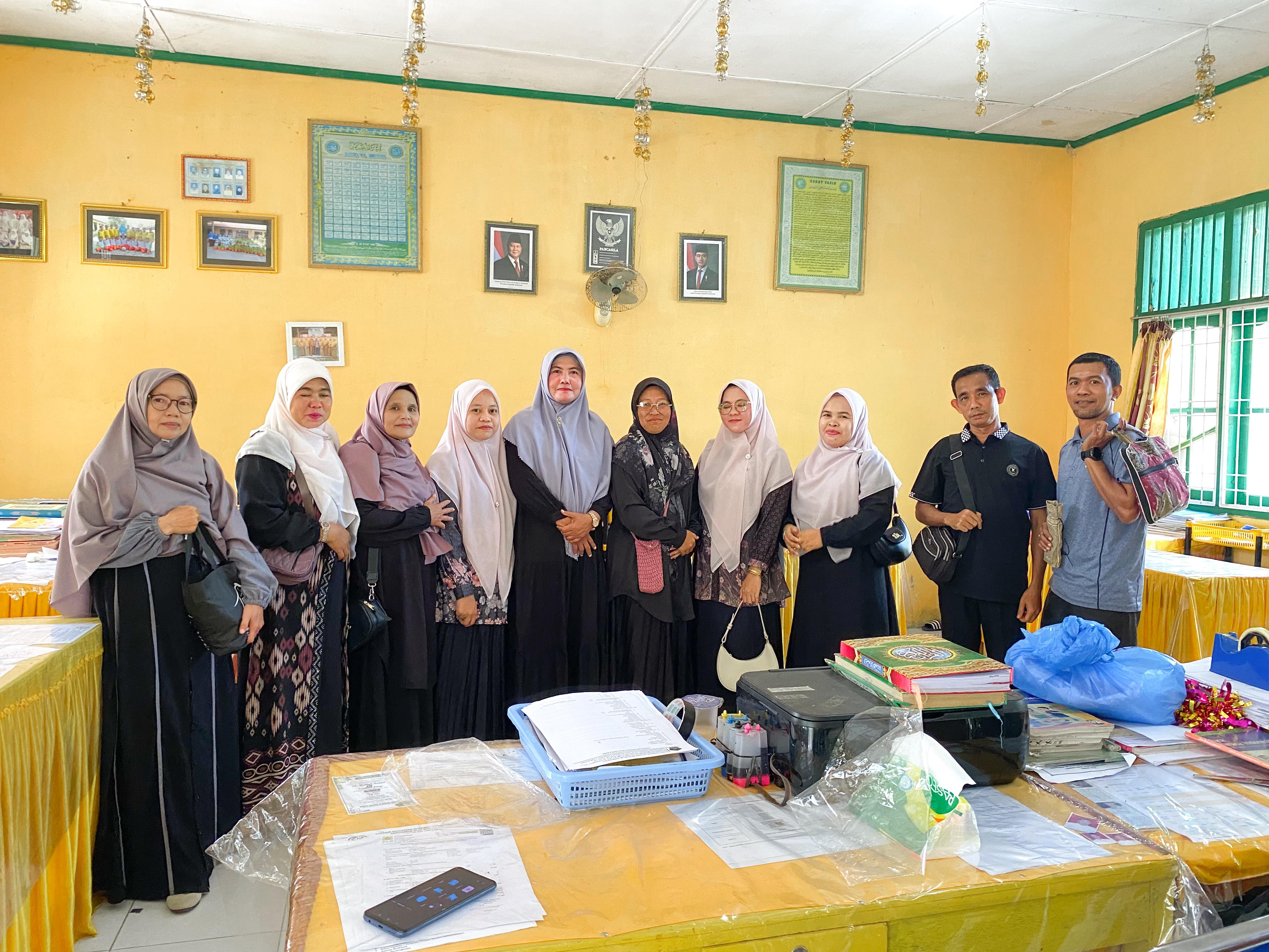 Foto utama siswa MIS Meunasah Tengah